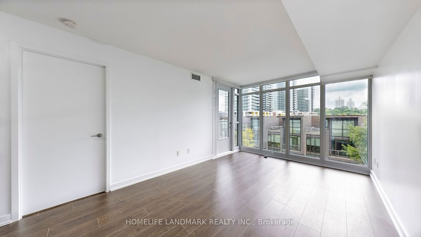 121 Mcmahon Dr, unit 512 for sale - image #6