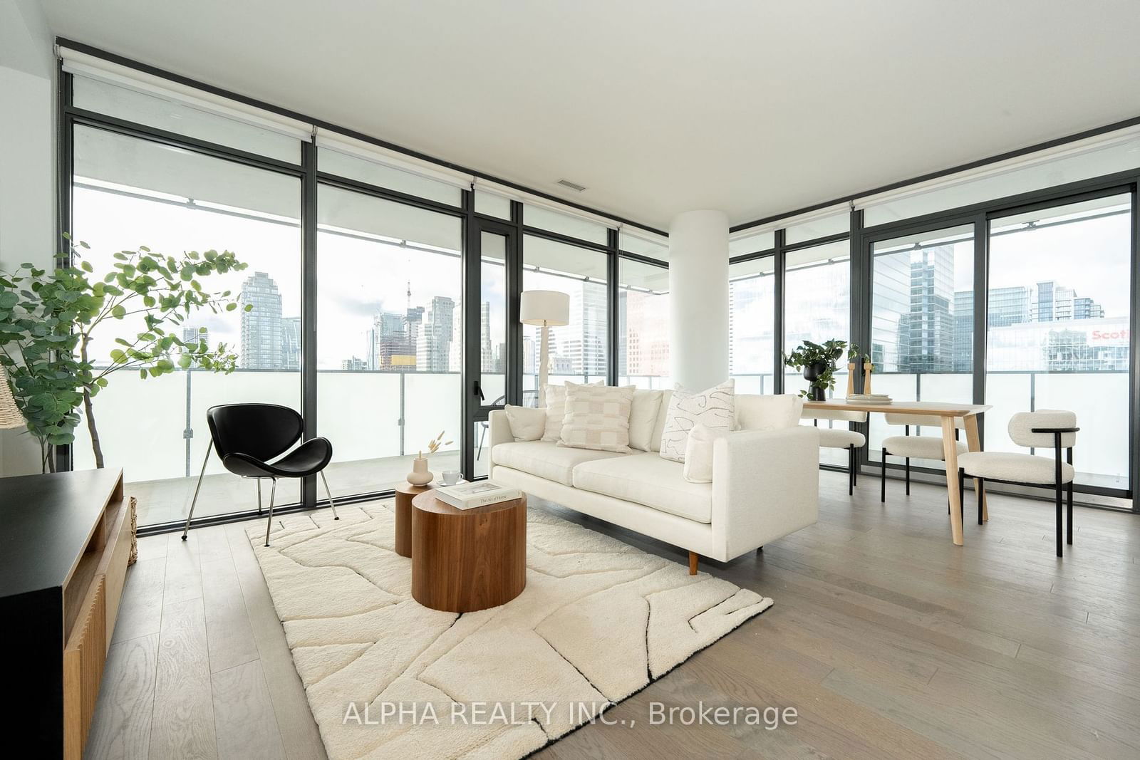 20 Lombard St, unit 3907 for sale - image #1