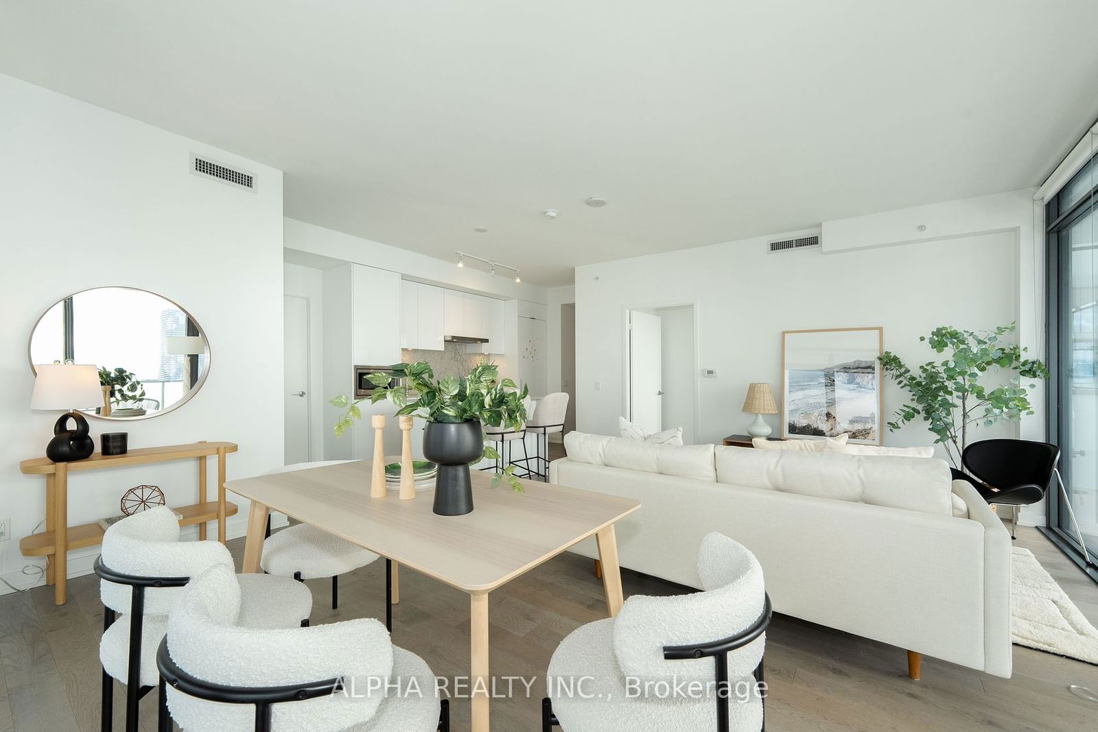 20 Lombard St, unit 3907 for sale