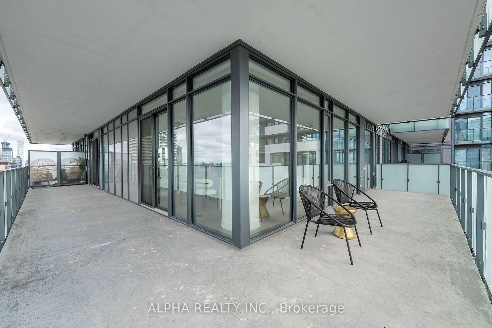 20 Lombard St, unit 3907 for sale - image #29