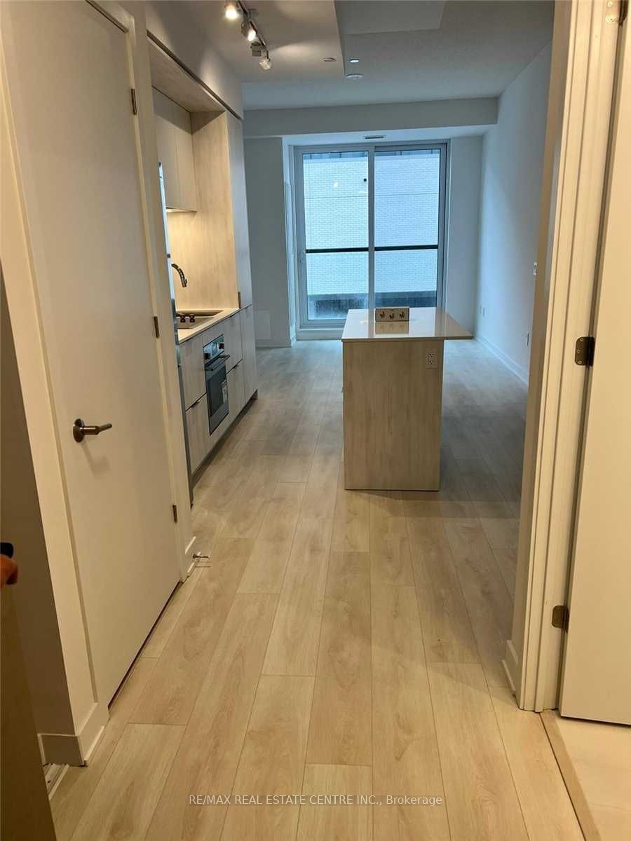 130 River St, unit 202 for rent - image #2