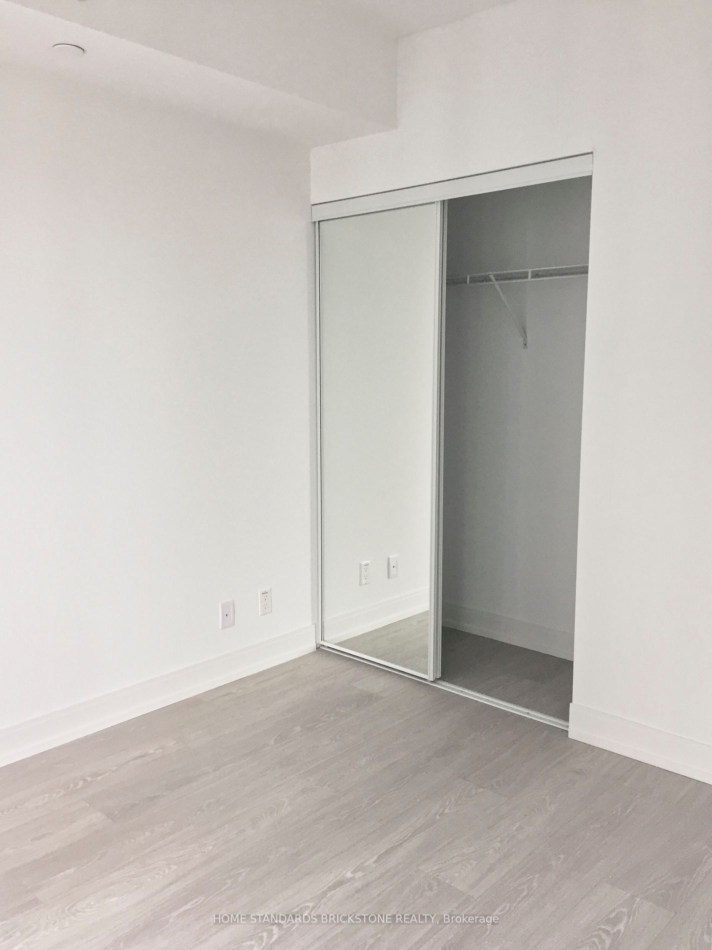 181 Dundas St E, unit 1815 for rent - image #7