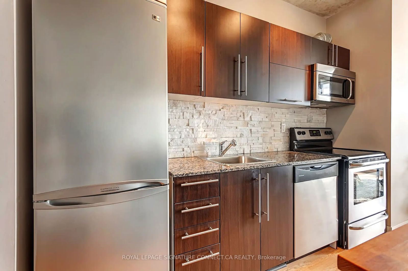 150 Sudbury St, unit 1812 for rent - image #7