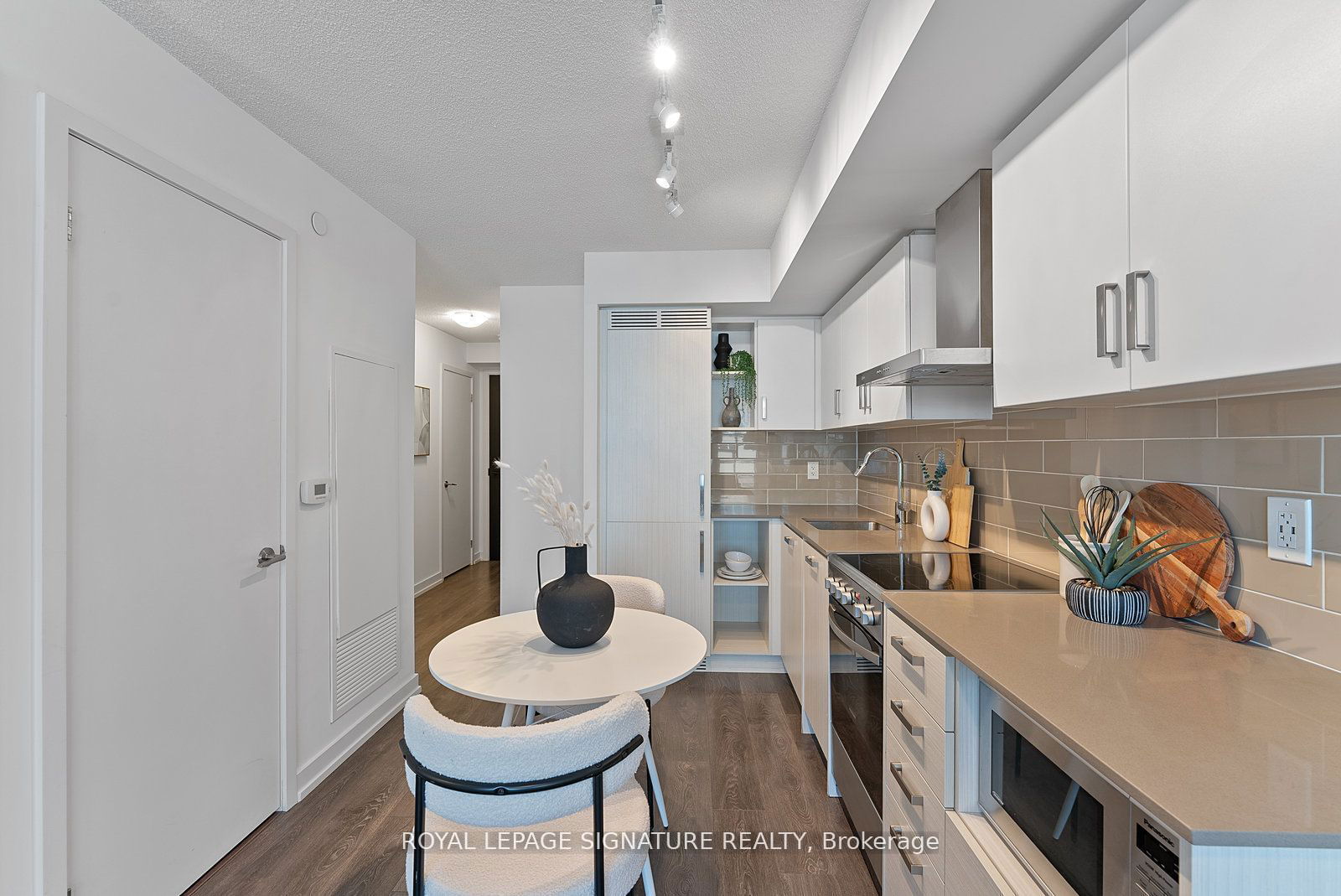 125 Redpath Ave, unit 305 for sale - image #12