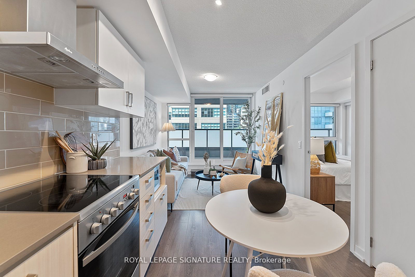 125 Redpath Ave, unit 305 for sale - image #8