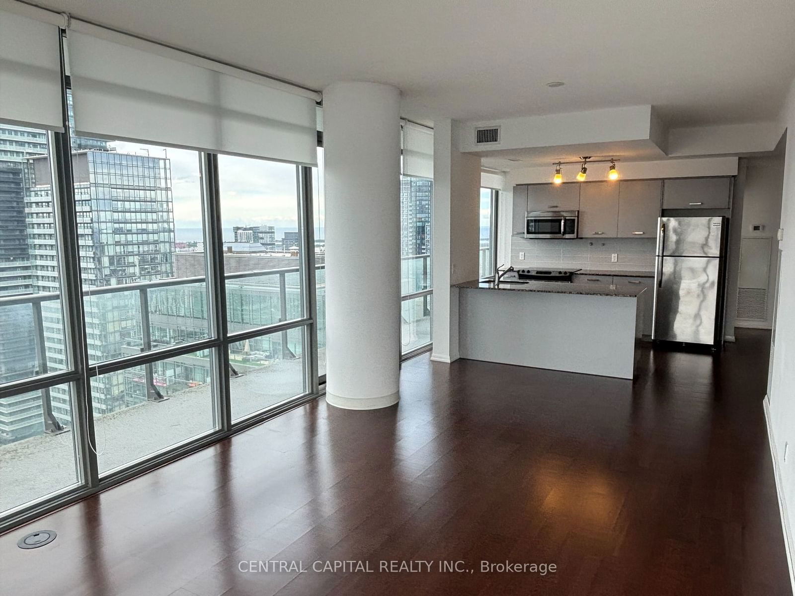 832 Bay St, unit 4805 for sale