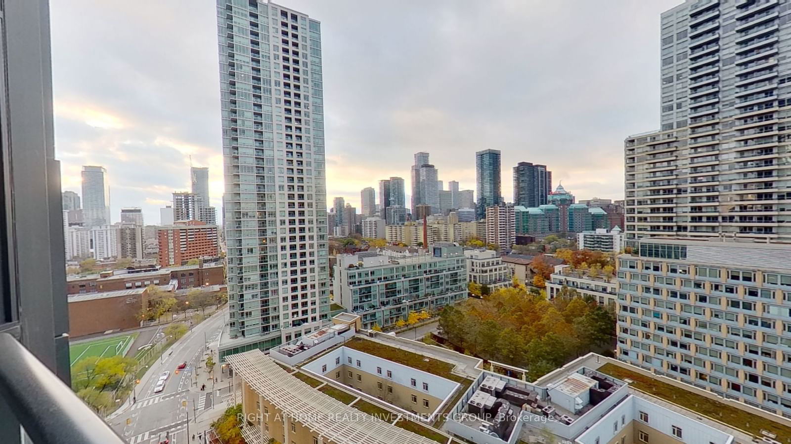 159 Wellesley St E, unit 1403 for rent - image #15