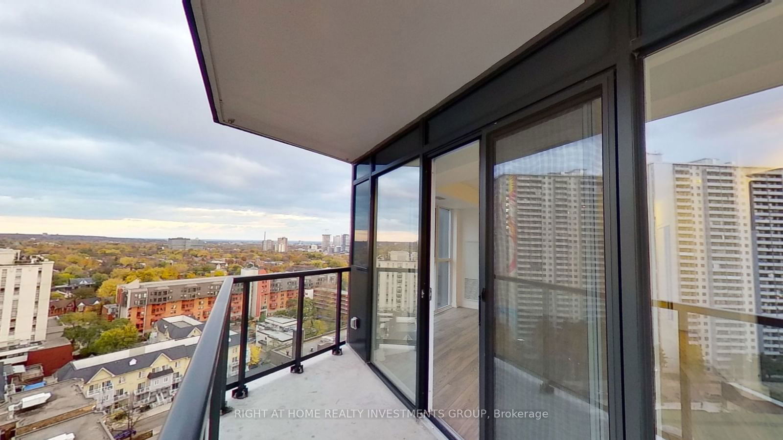 159 Wellesley St E, unit 1403 for rent - image #16