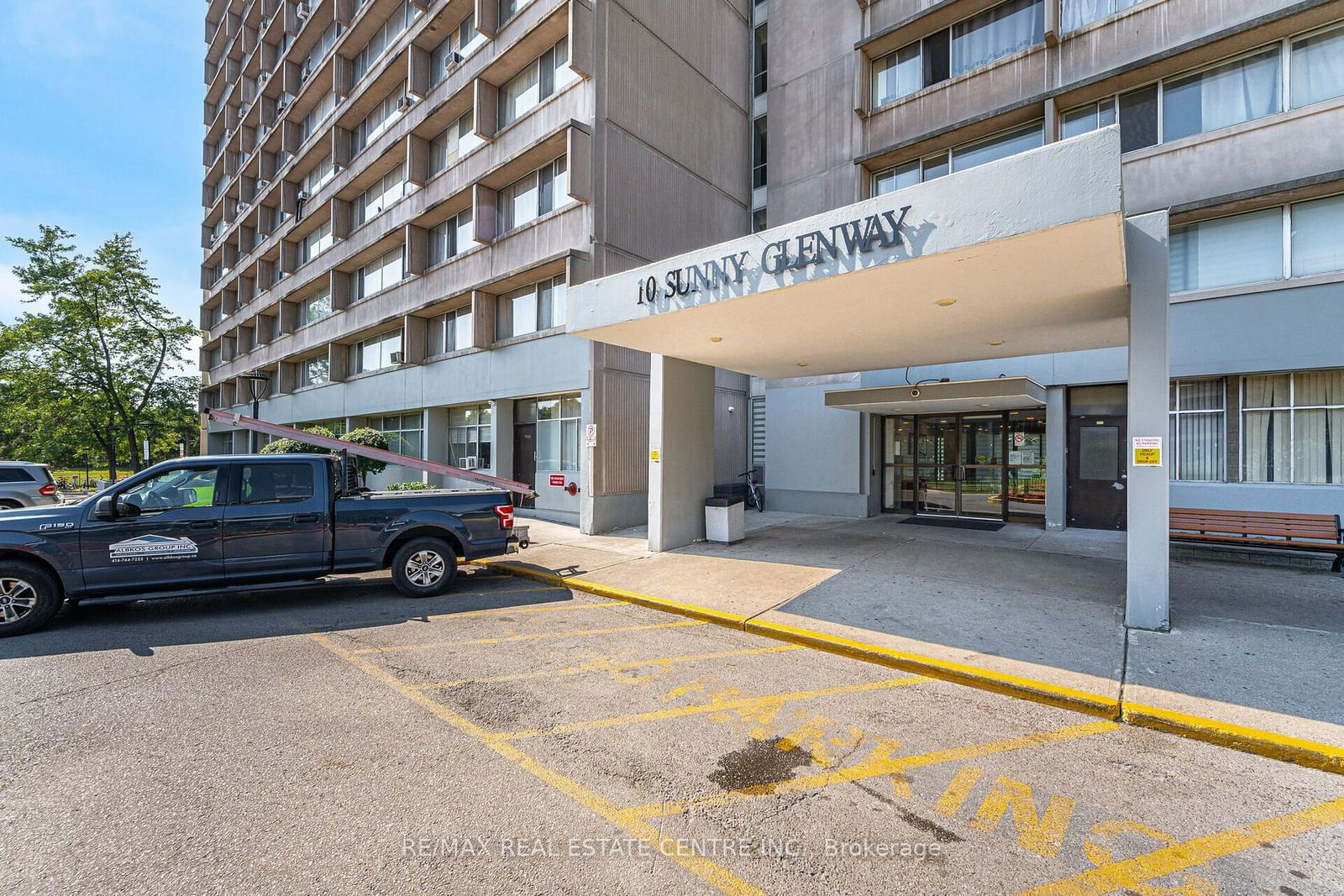 10 SUNNY Glwy, unit 607 for sale - image #2