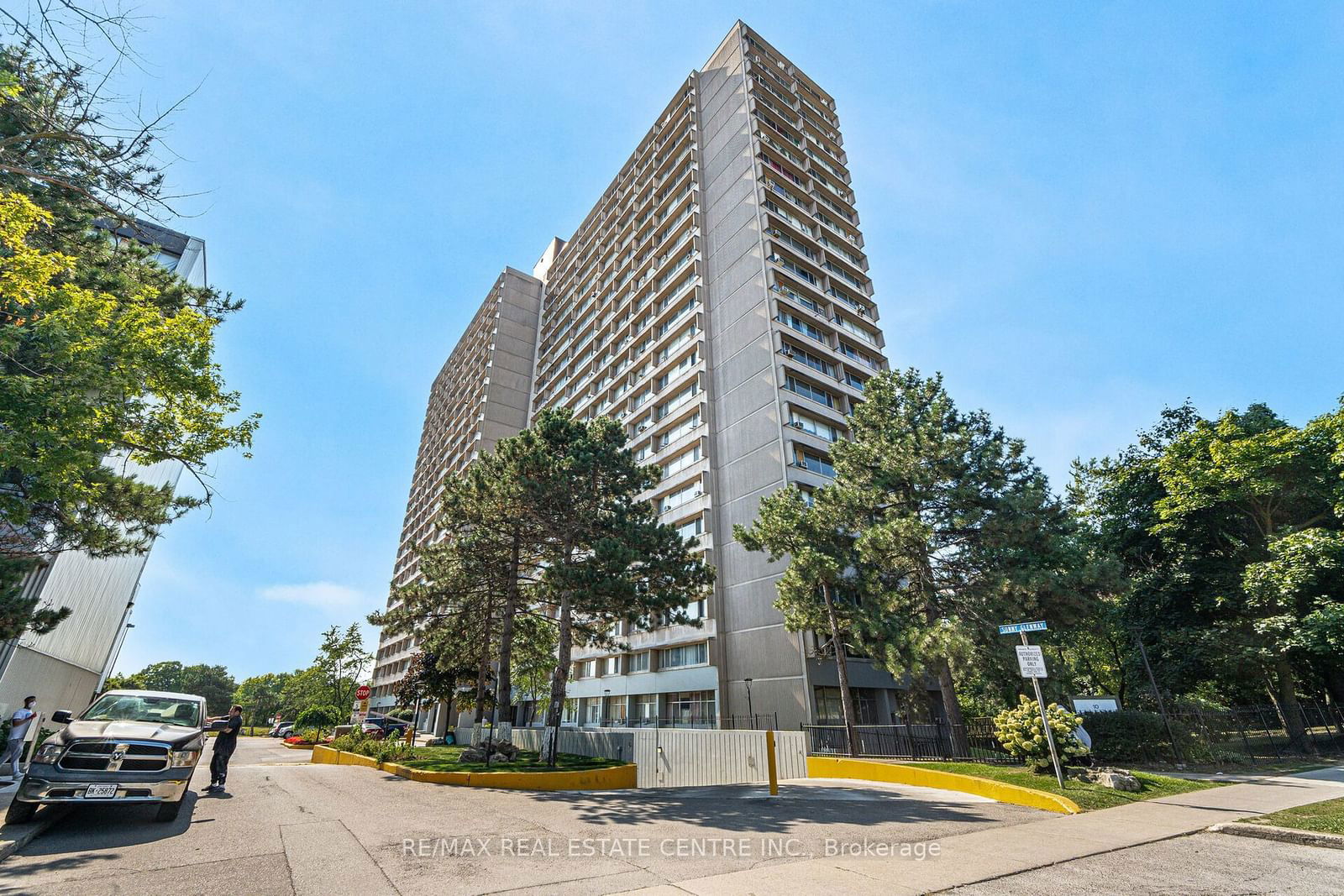 10 SUNNY Glwy, unit 607 for sale - image #27