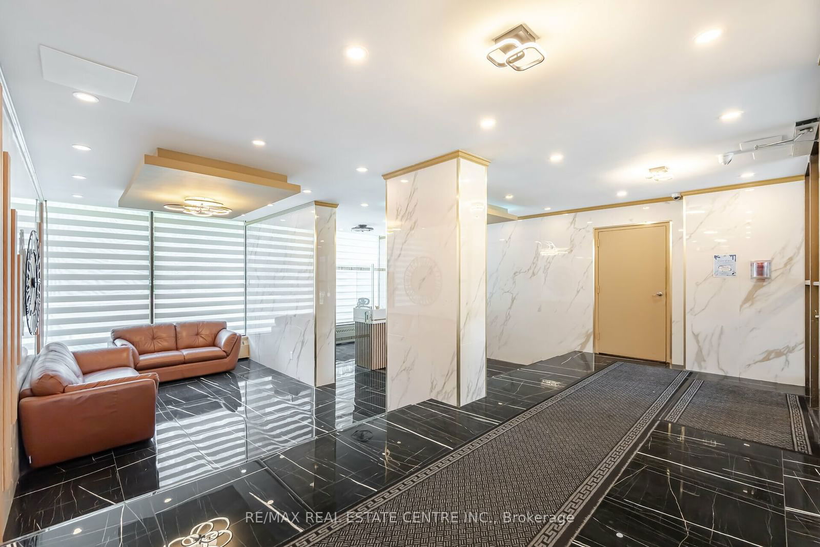 10 SUNNY Glwy, unit 607 for sale - image #4