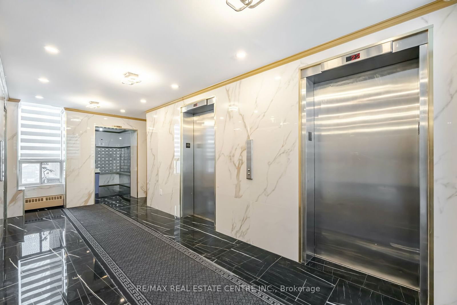 10 SUNNY Glwy, unit 607 for sale - image #5