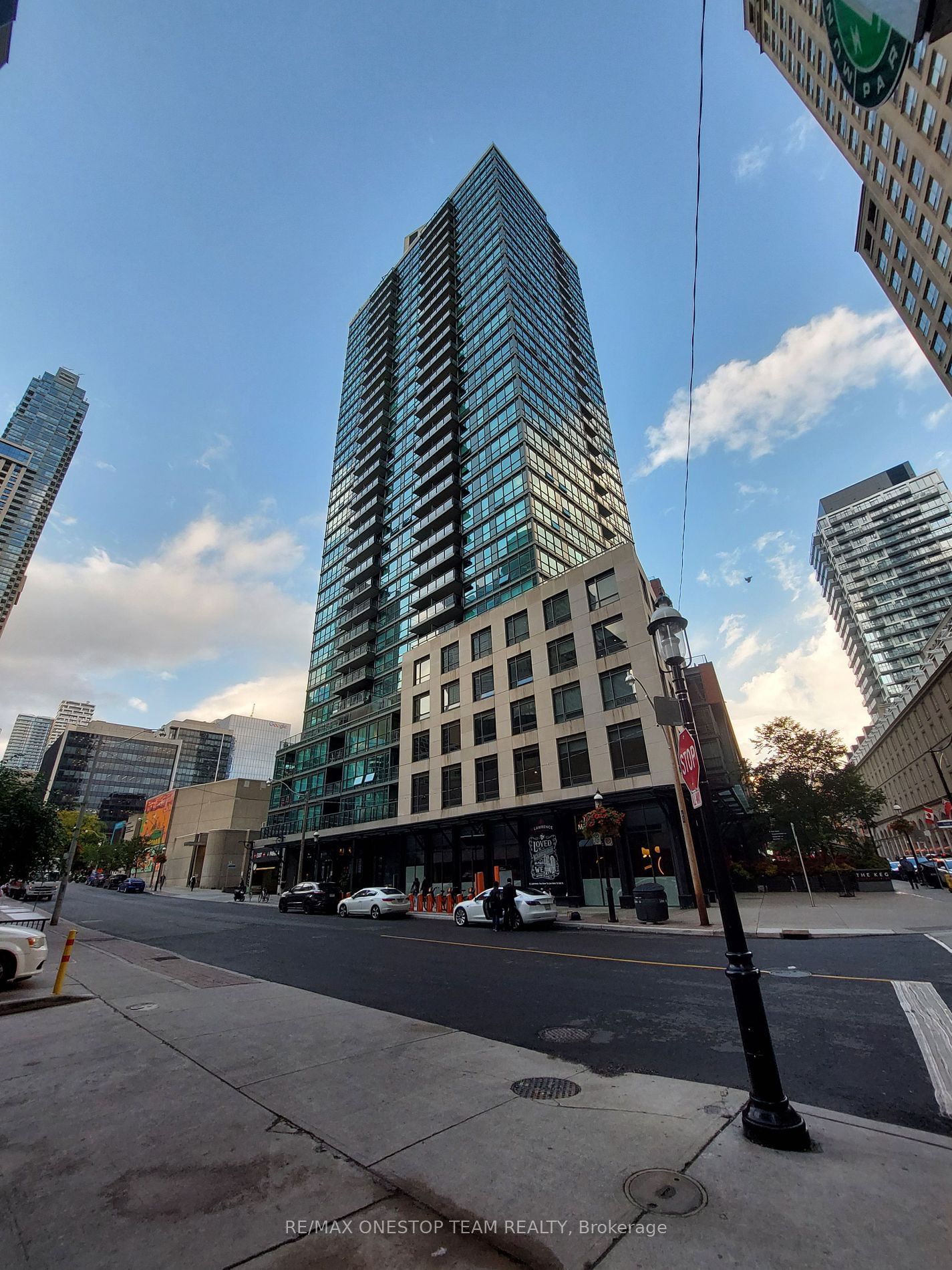 1 Scott St, unit 3005 for rent