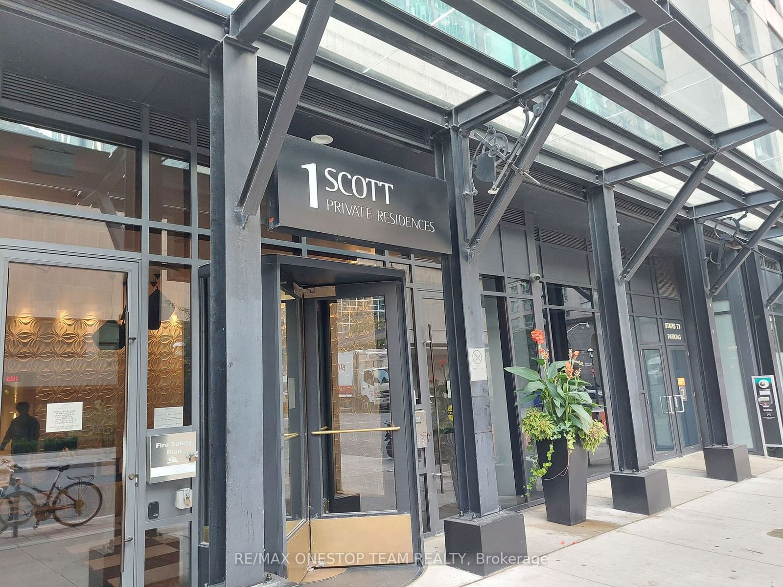 1 Scott St, unit 3005 for rent