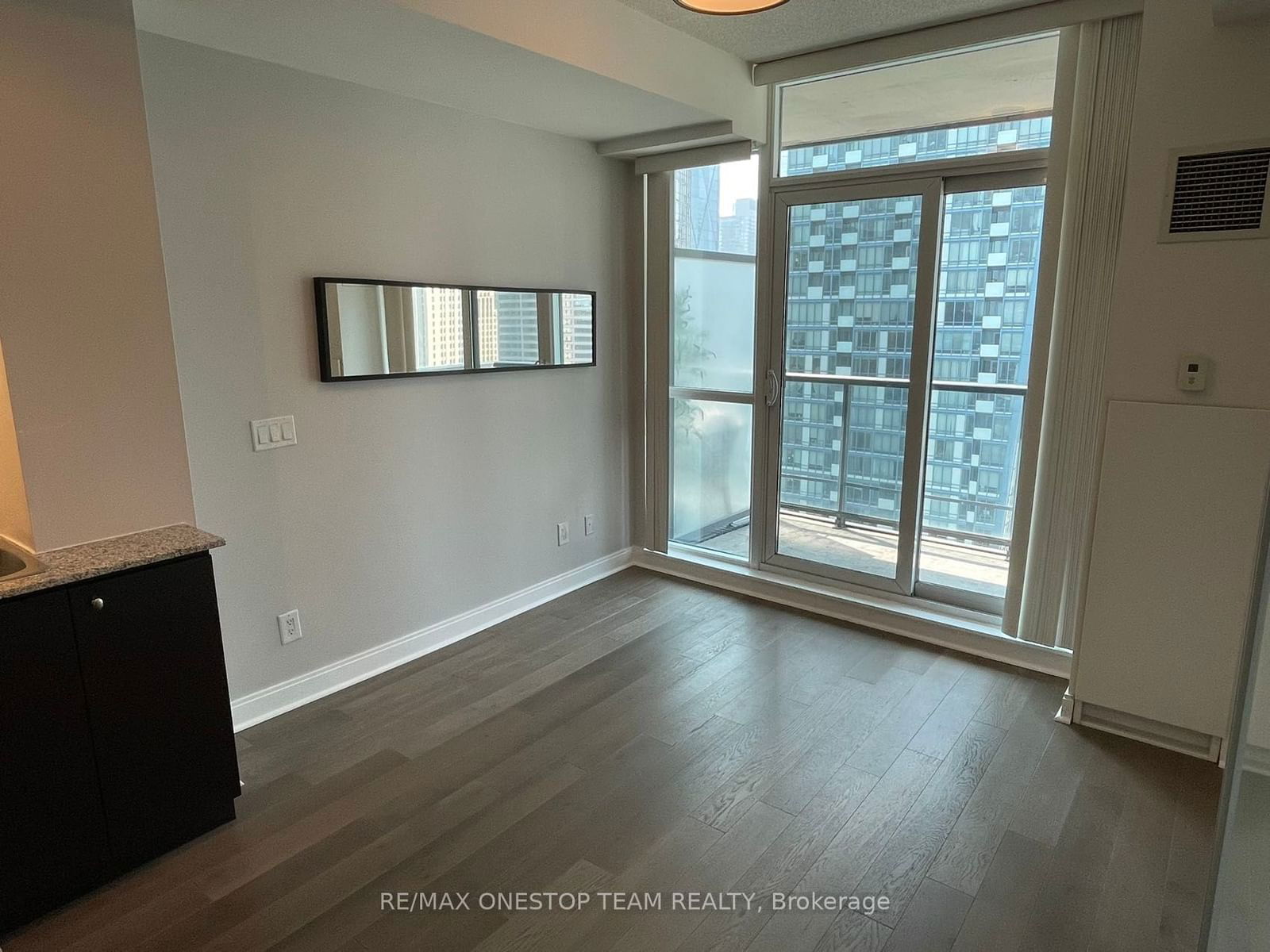 1 Scott St, unit 3005 for rent - image #6