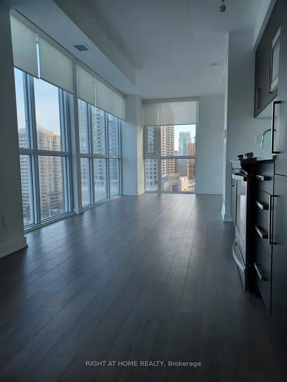 5180 Yonge St, unit 1007 for rent