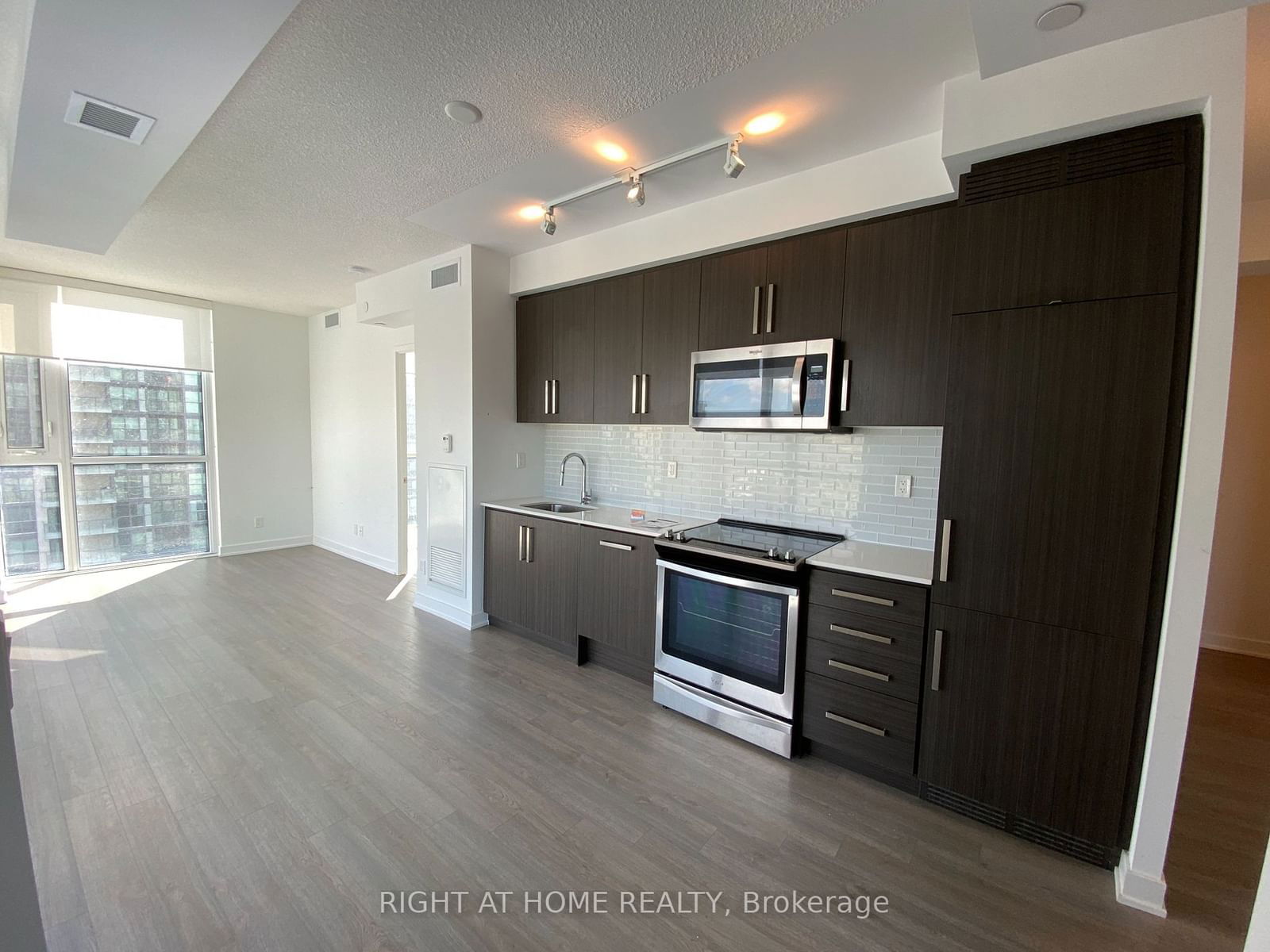 5180 Yonge St, unit 1007 for rent - image #14