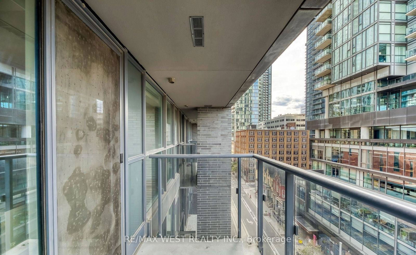 295 ADELAIDE St W, unit 802 for rent - image #22