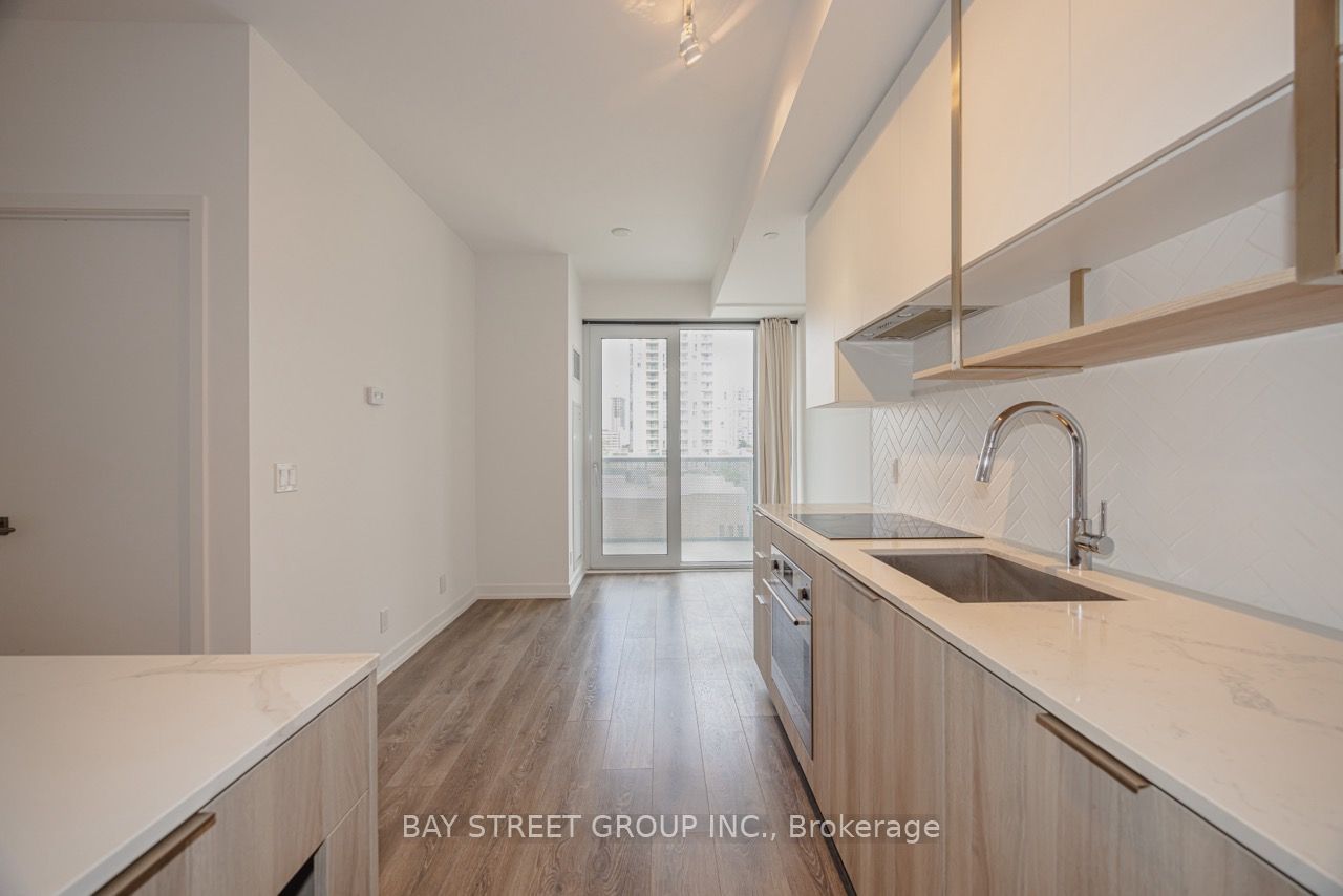 15 Holmes Ave, unit 505 for rent - image #2