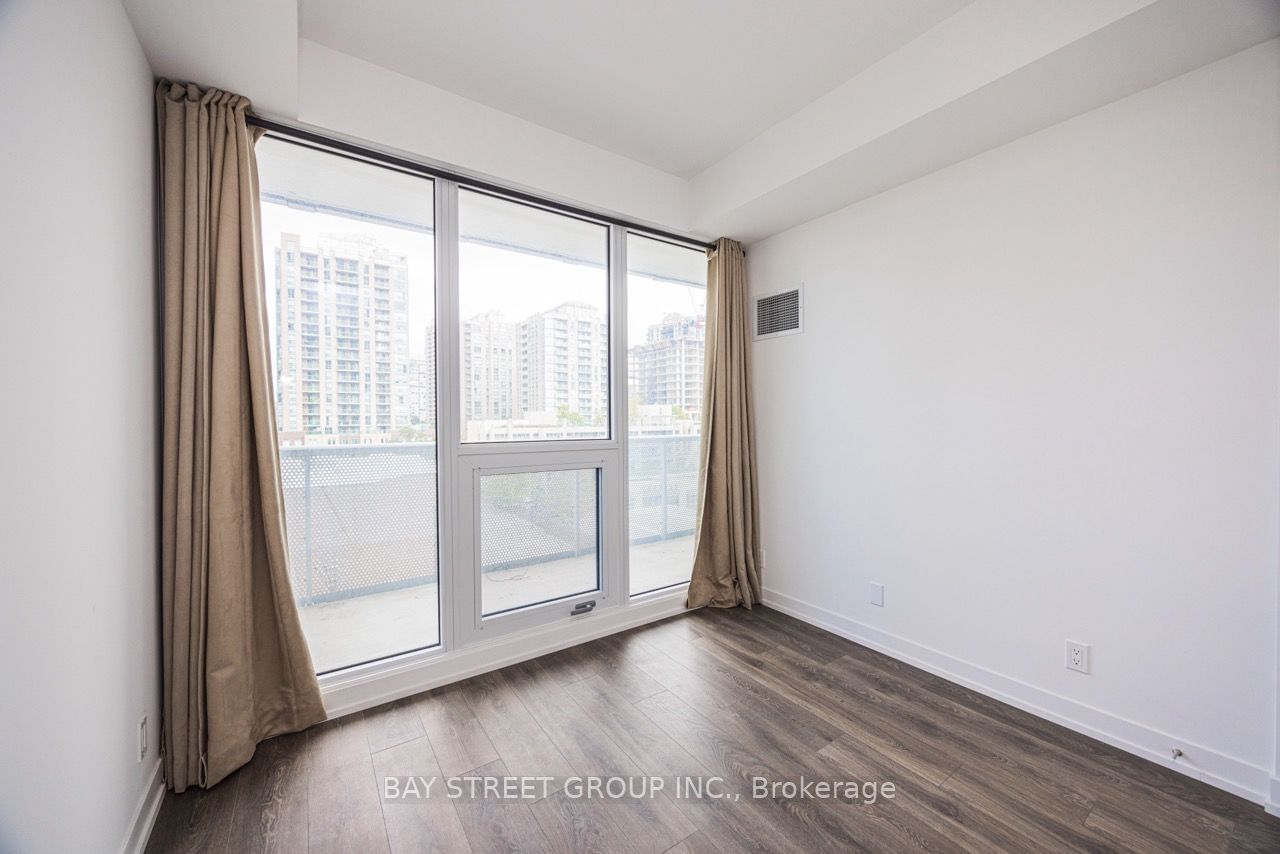 15 Holmes Ave, unit 505 for rent - image #9