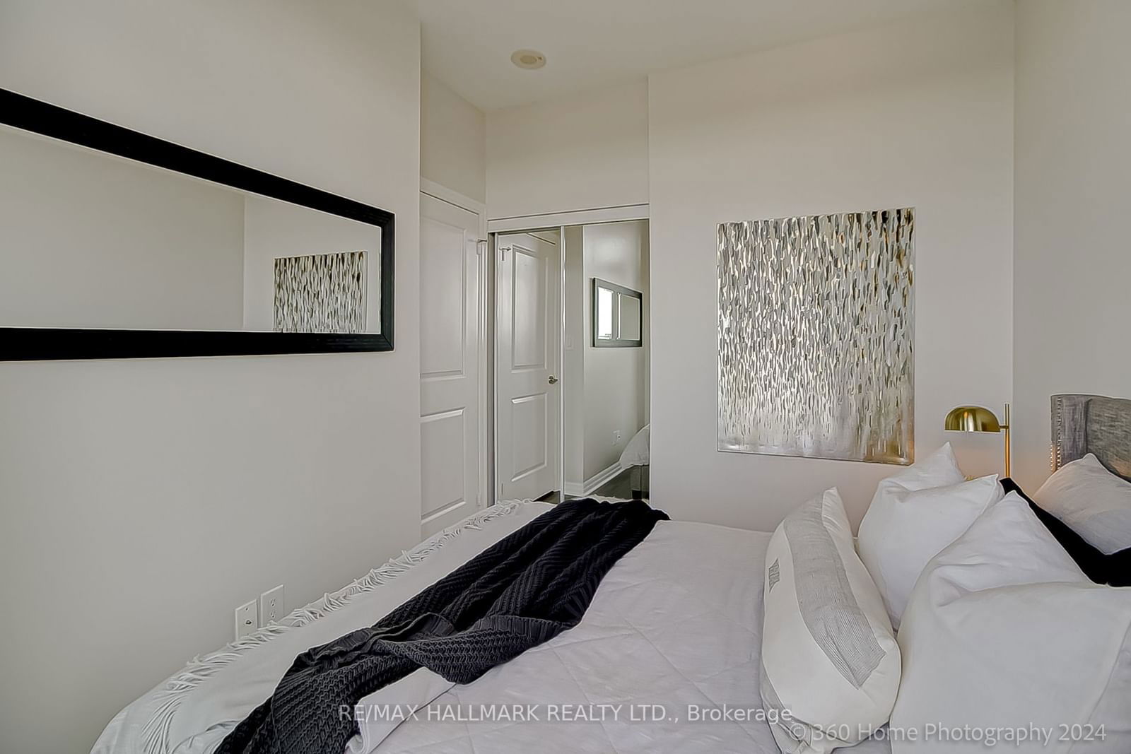 30 Herons Hill Way, unit PH02 for sale - image #21