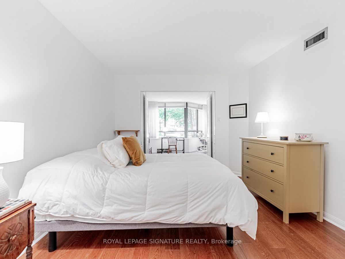 245 The Donway W, unit 111 for sale - image #22