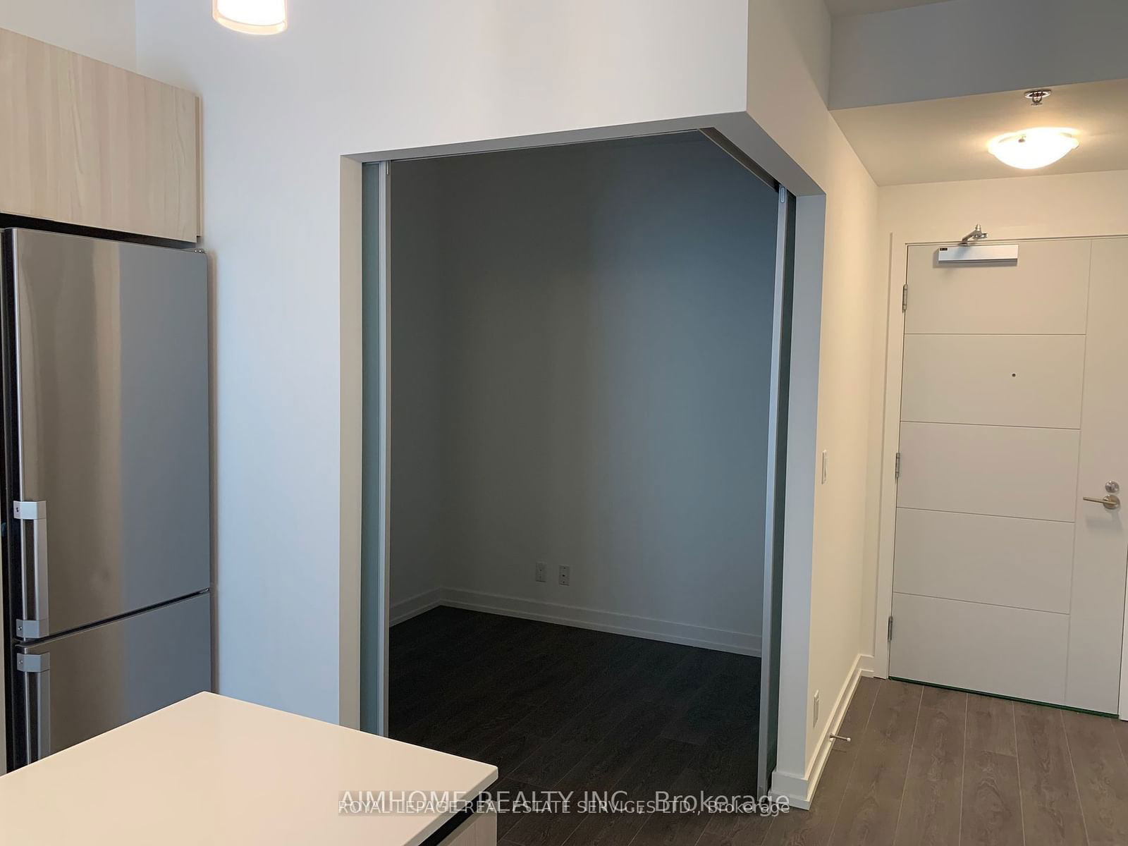 203 College St, unit 2209 for rent