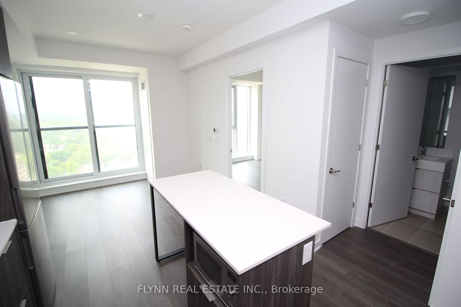 130 River St, unit 2509 for rent - image #2