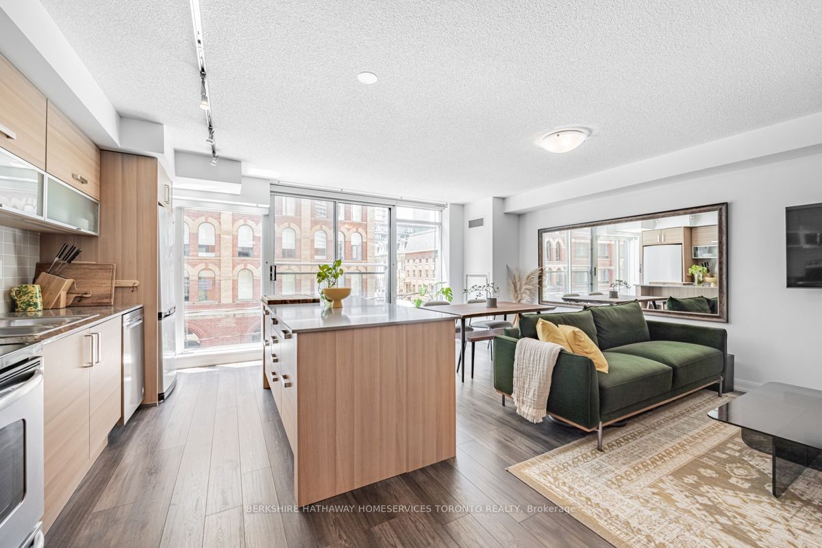 205 Frederick St, unit 305 for sale