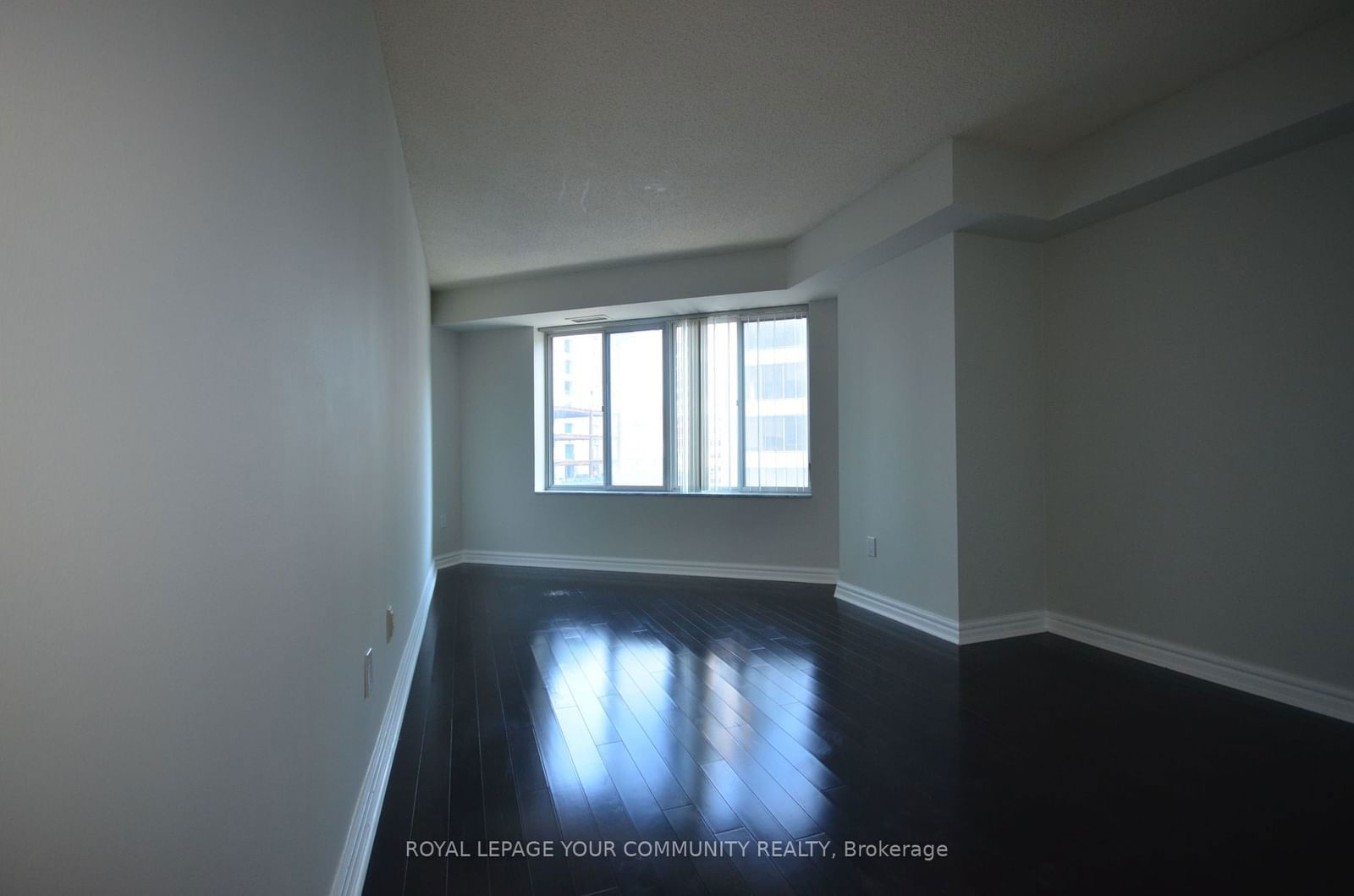 33 University Ave, unit 1504 for rent