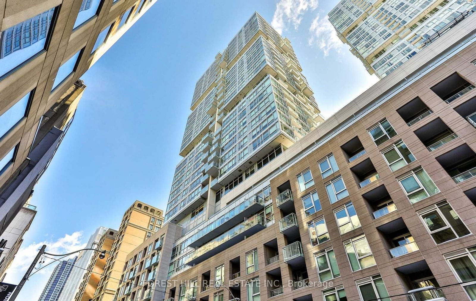 199 Richmond St W, unit 318 for sale - image #1