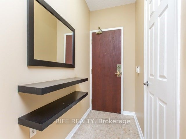 20 Olive Ave, unit 112 for rent - image #4