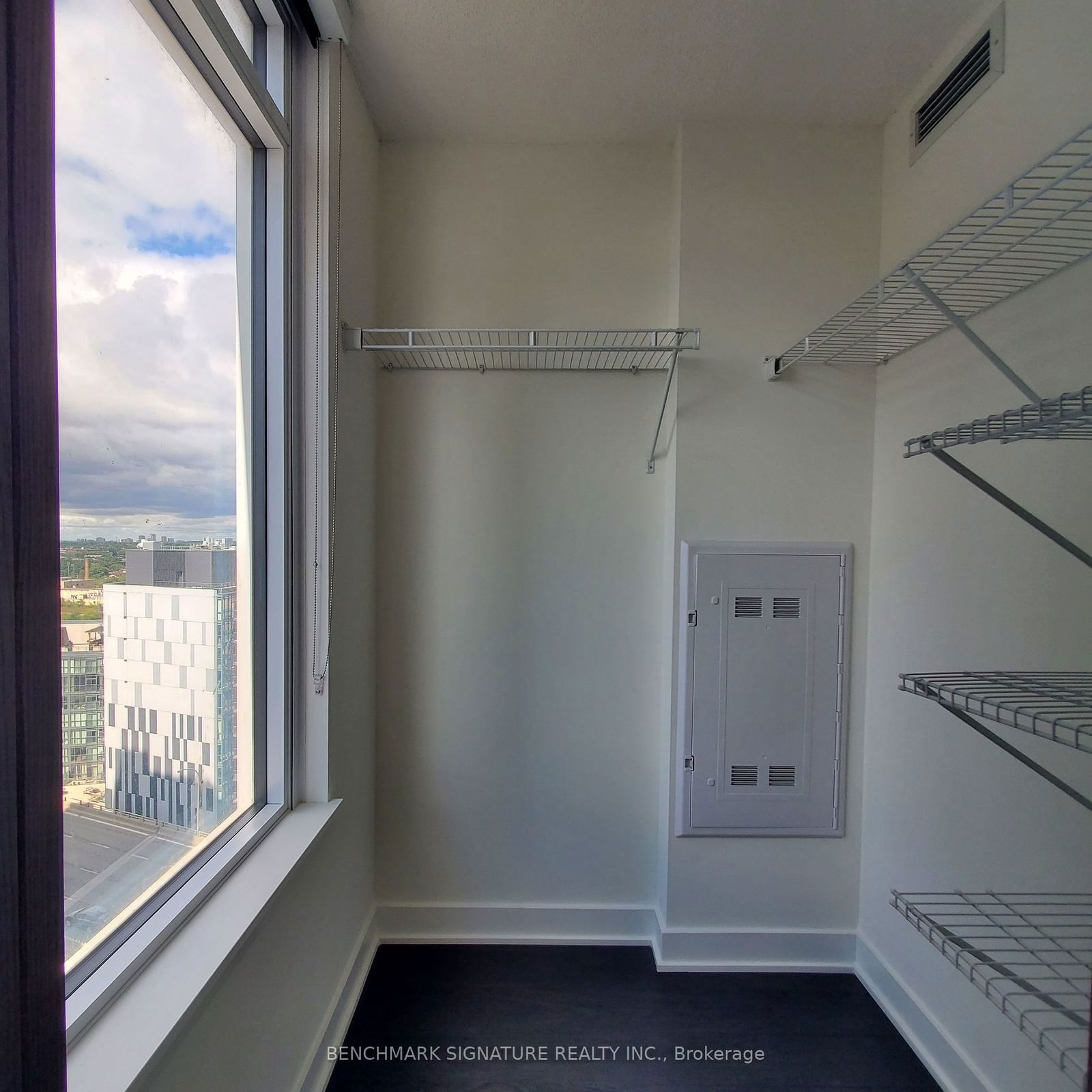 19 Bathurst St, unit 2003 for rent