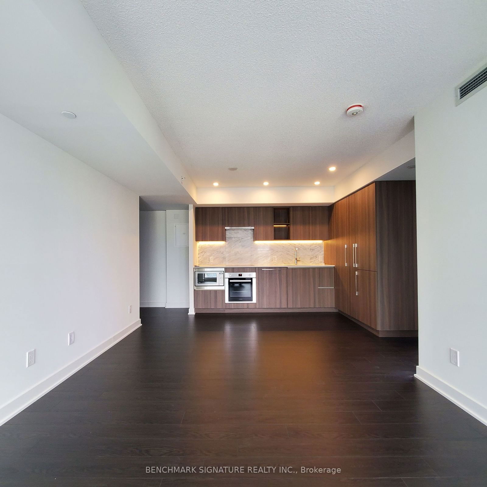 19 Bathurst St, unit 2003 for rent - image #6