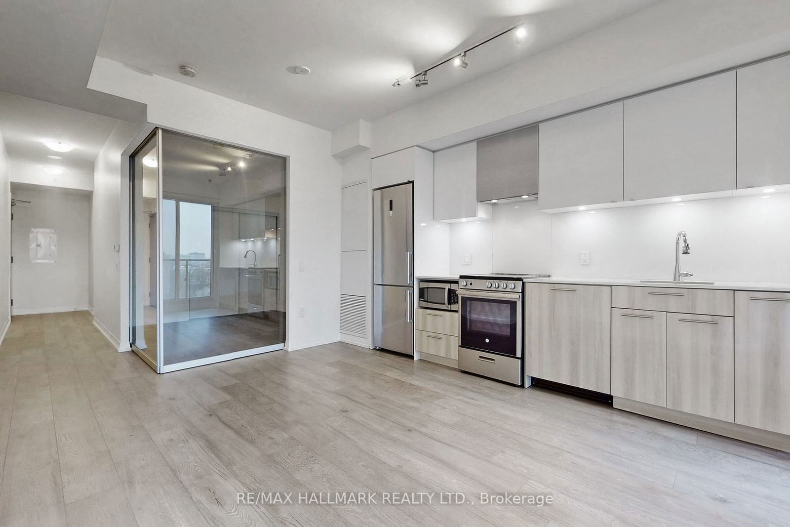 251 Jarvis St, unit 934 for rent - image #12