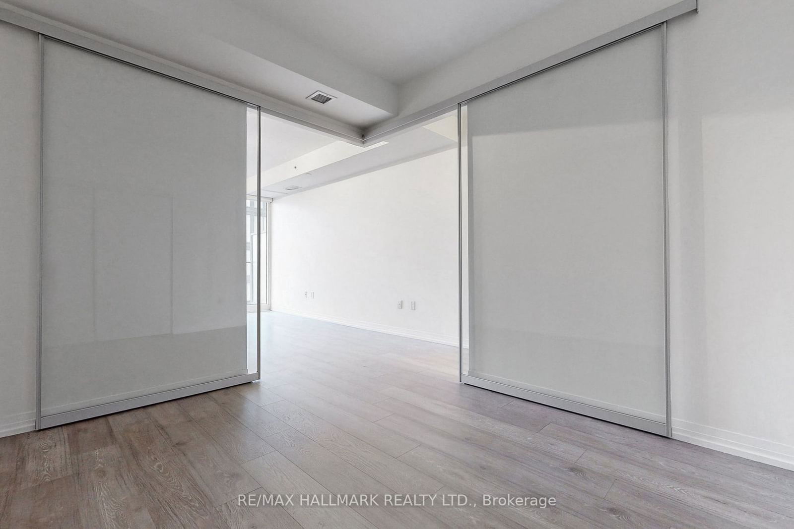 251 Jarvis St, unit 934 for rent - image #24