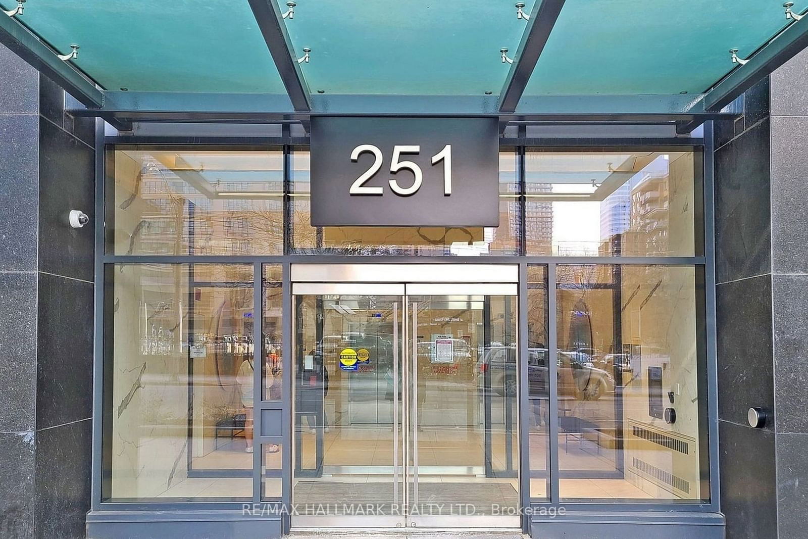 251 Jarvis St, unit 934 for rent - image #5