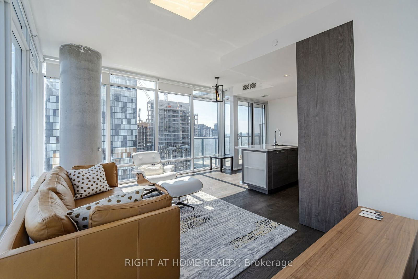 488 University Ave, unit 2507 for sale - image #11