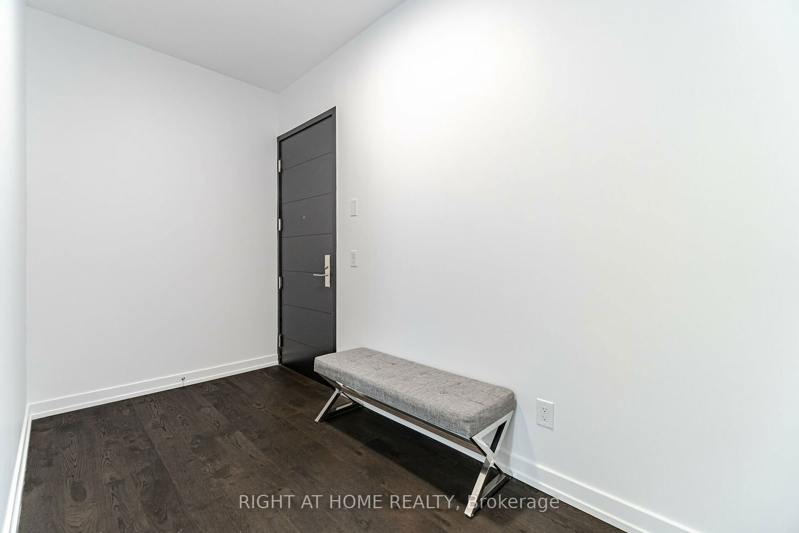 488 University Ave, unit 2507 for sale - image #4