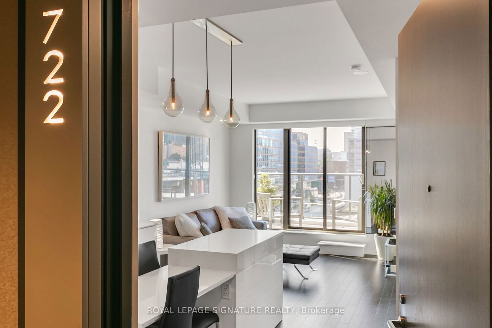 12 Bonnycastle St, unit 722 for sale - image #3