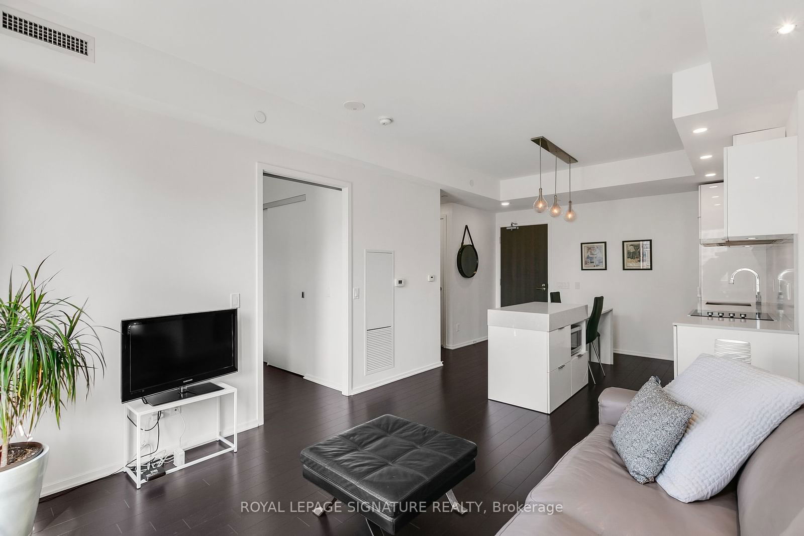 12 Bonnycastle St, unit 722 for sale - image #7