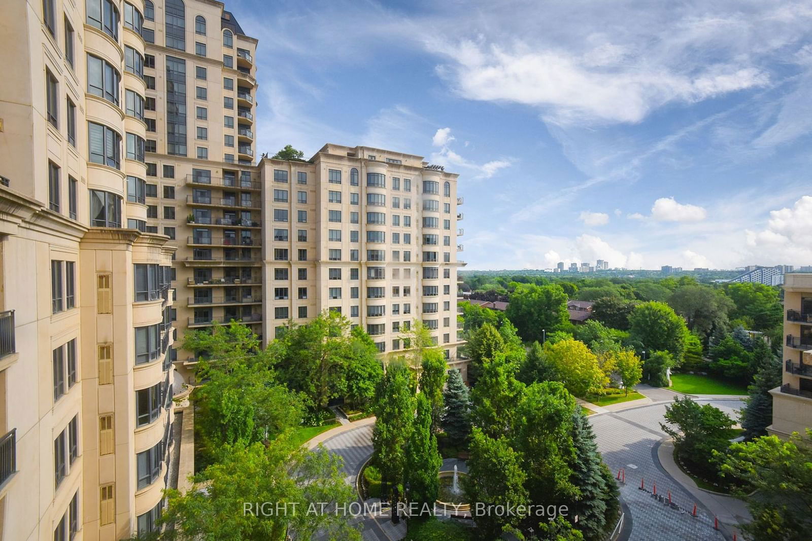 650 Sheppard Ave E, unit PH17 for sale