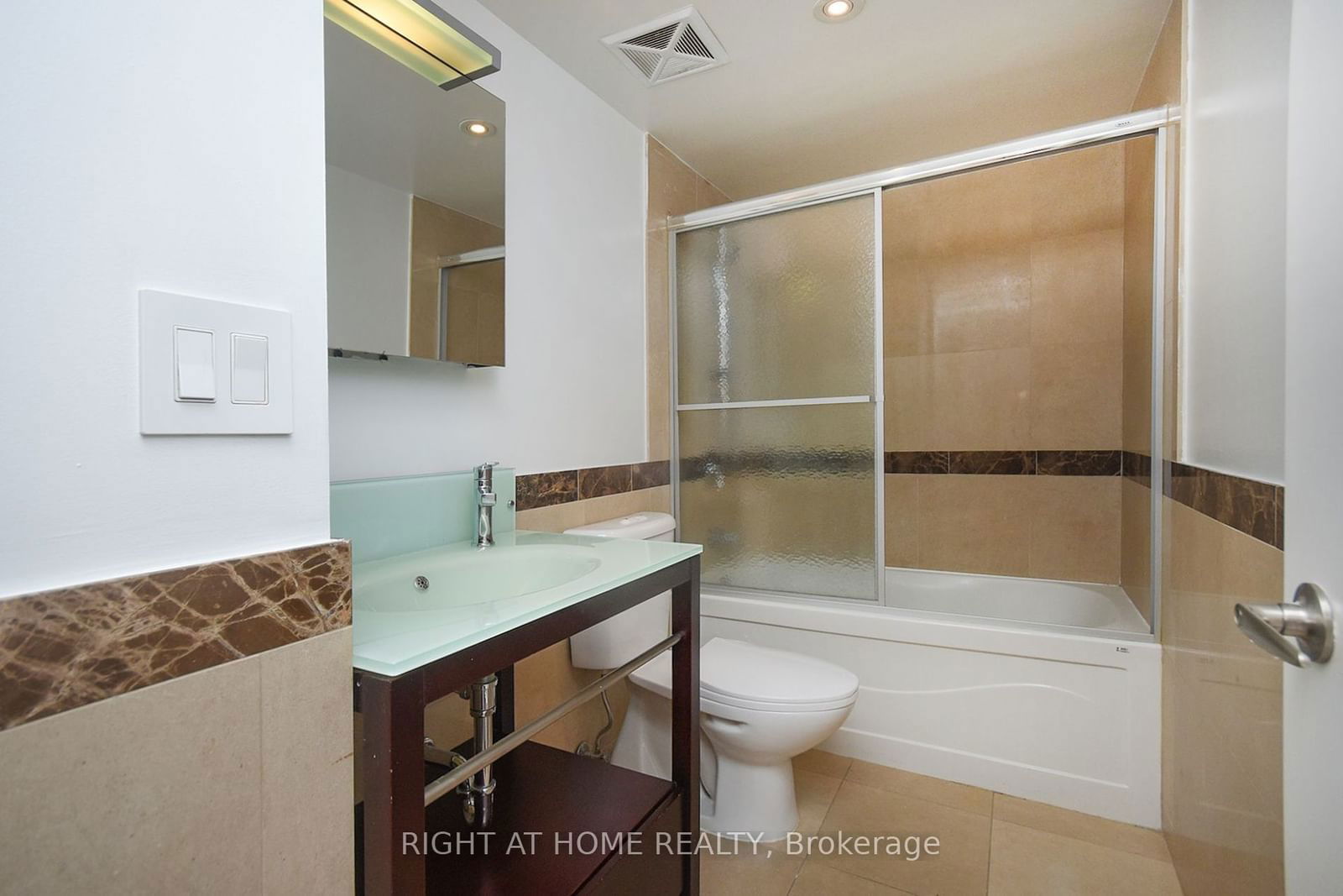 650 Sheppard Ave E, unit PH17 for sale - image #18