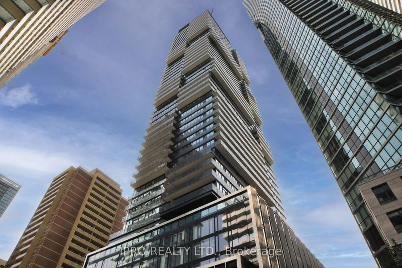 55 Charles St E, unit 821 for rent - image #1