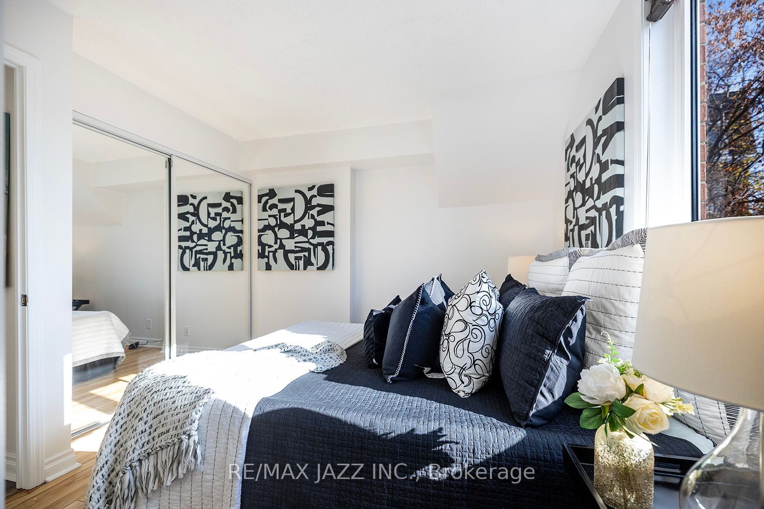 12 Douro St, unit TH426 for sale - image #24