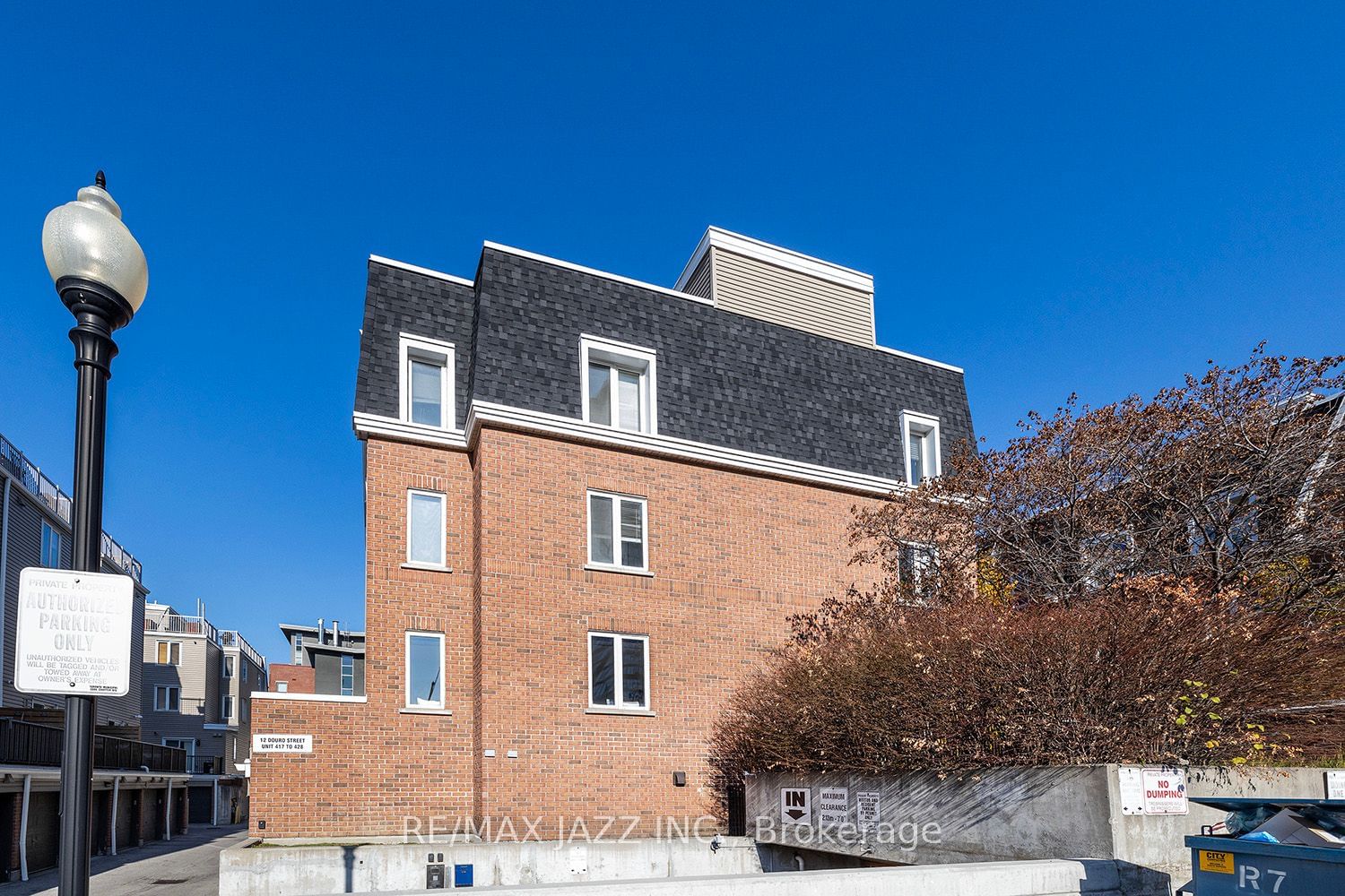 12 Douro St, unit TH426 for sale - image #3