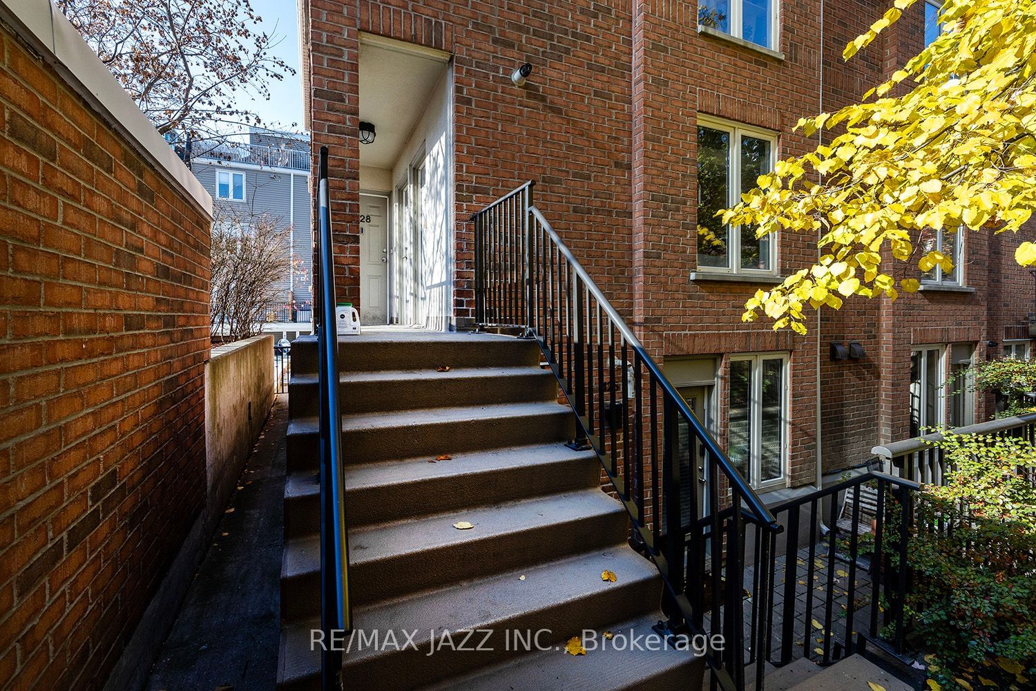 12 Douro St, unit TH426 for sale - image #7