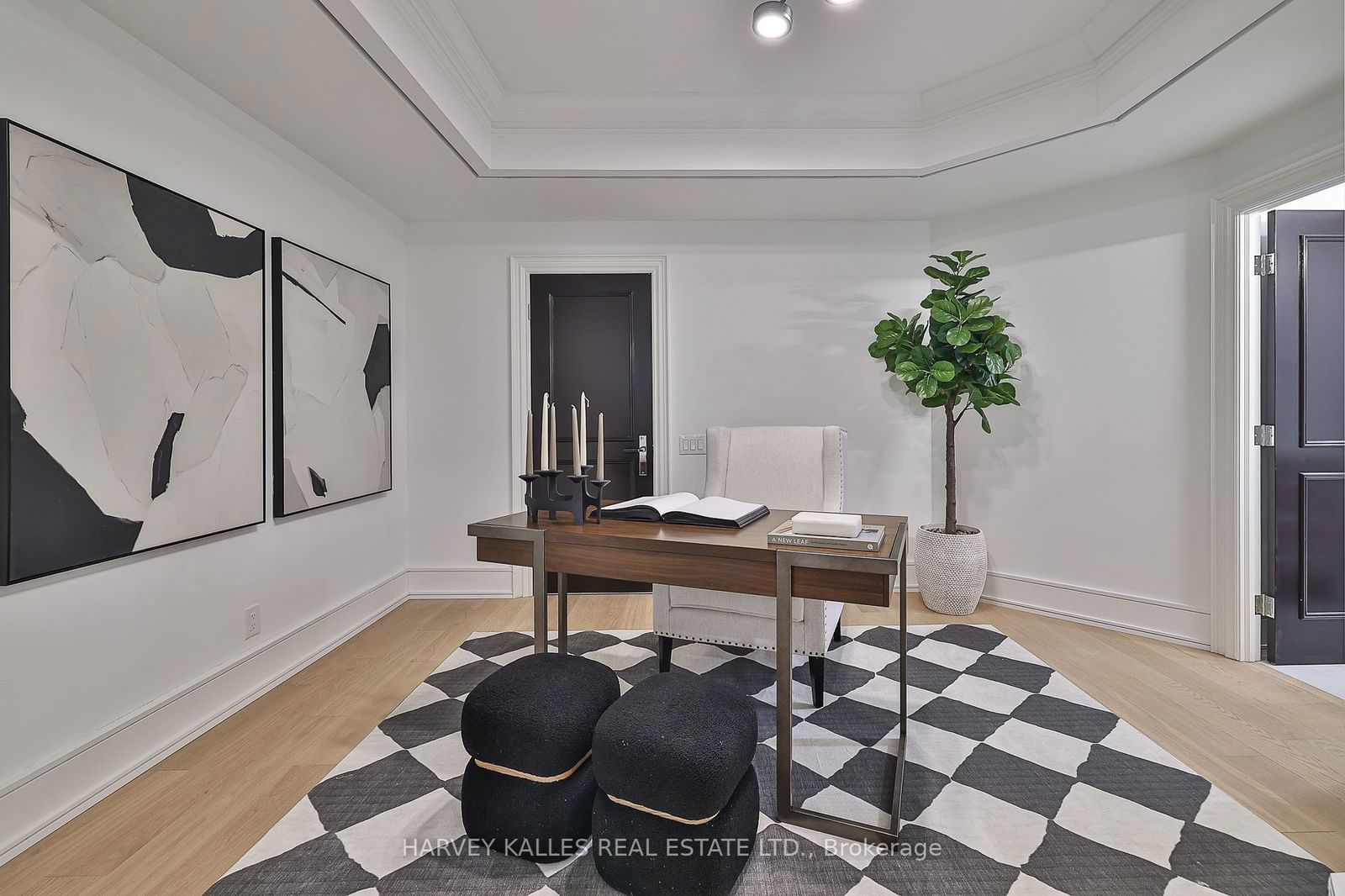 38 Avenue Rd, unit 111 for sale - image #19