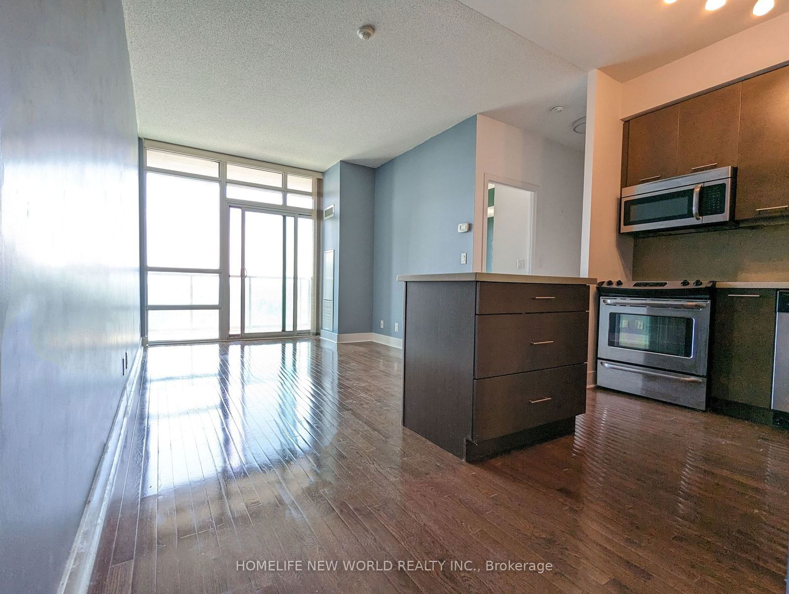 26 Norton Ave, unit 1511 for sale - image #3