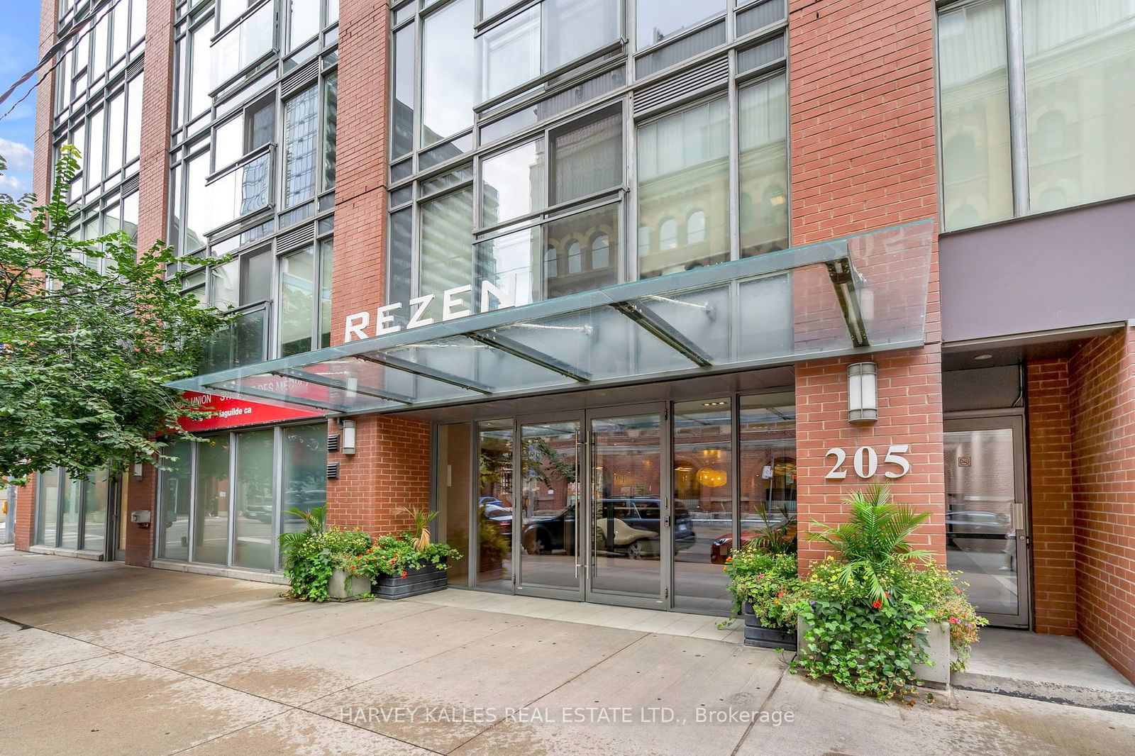 205 Frederick St, unit 511 for sale - image #40